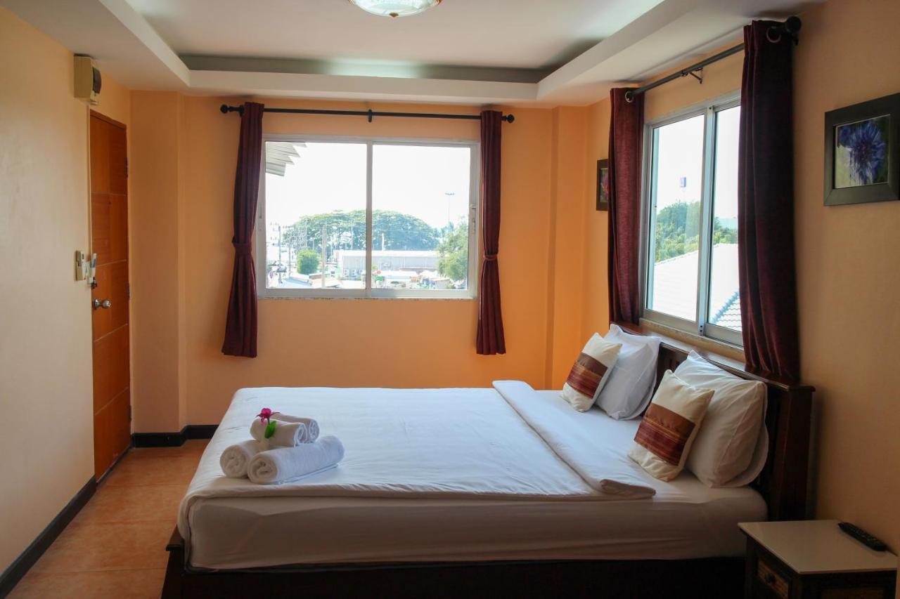 Spa pensión Jomtien Exterior foto